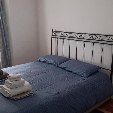 Casa Renova, Intero Appartamento, 2 Camere, Max 4 Ospiti, Trieste Zona Storica Buitenkant foto